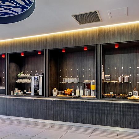 圣埃尔布兰 比欧酒店 外观 照片